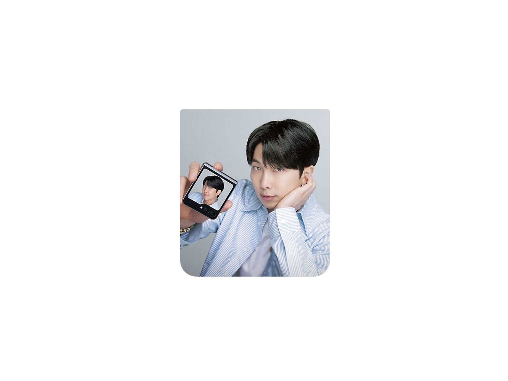 Samsung Galaxy Z Flip5 BTS Flipsuit Card